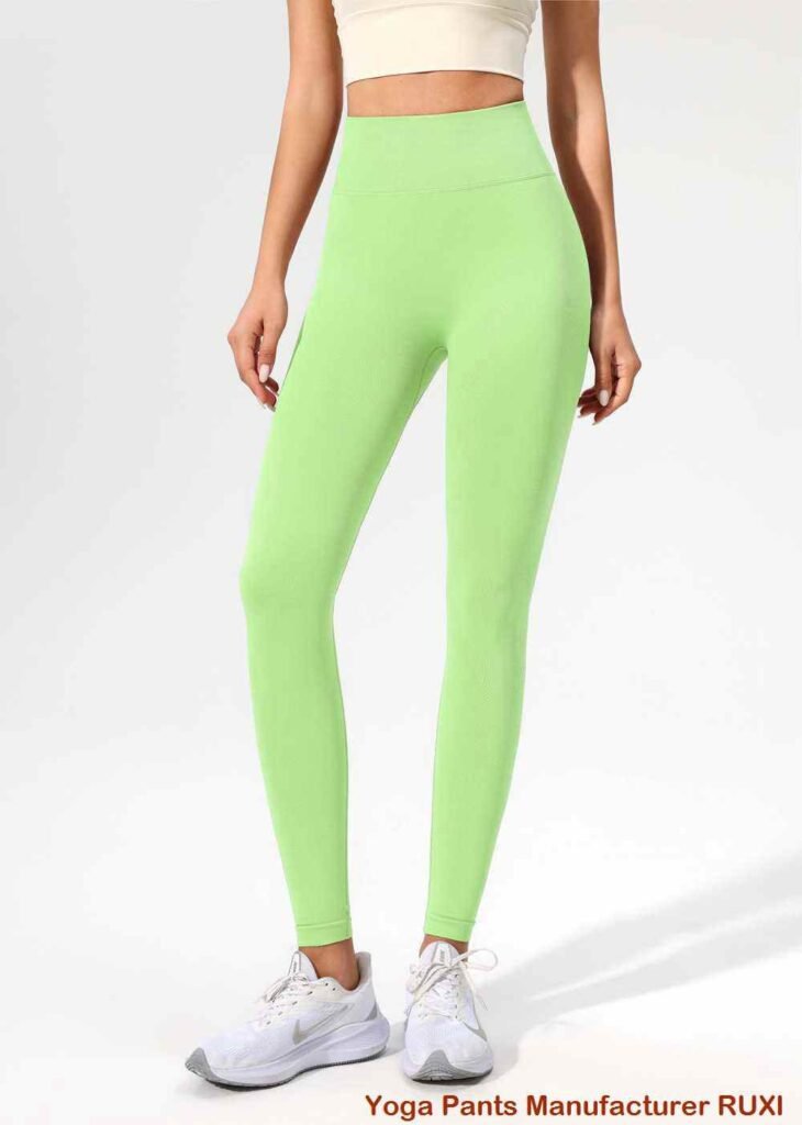 Pantalones deportivos de pierna ancha