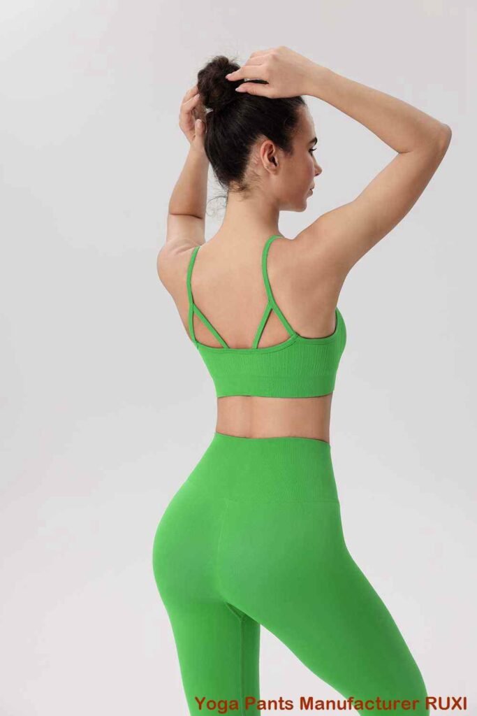 Pantalones de yoga esculpidos