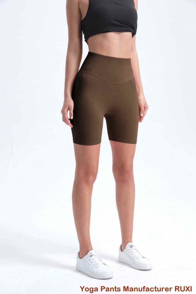 pantalones cortos de voleibol verdes