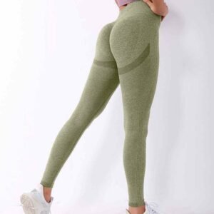 pantalones cortos deportivos verdes