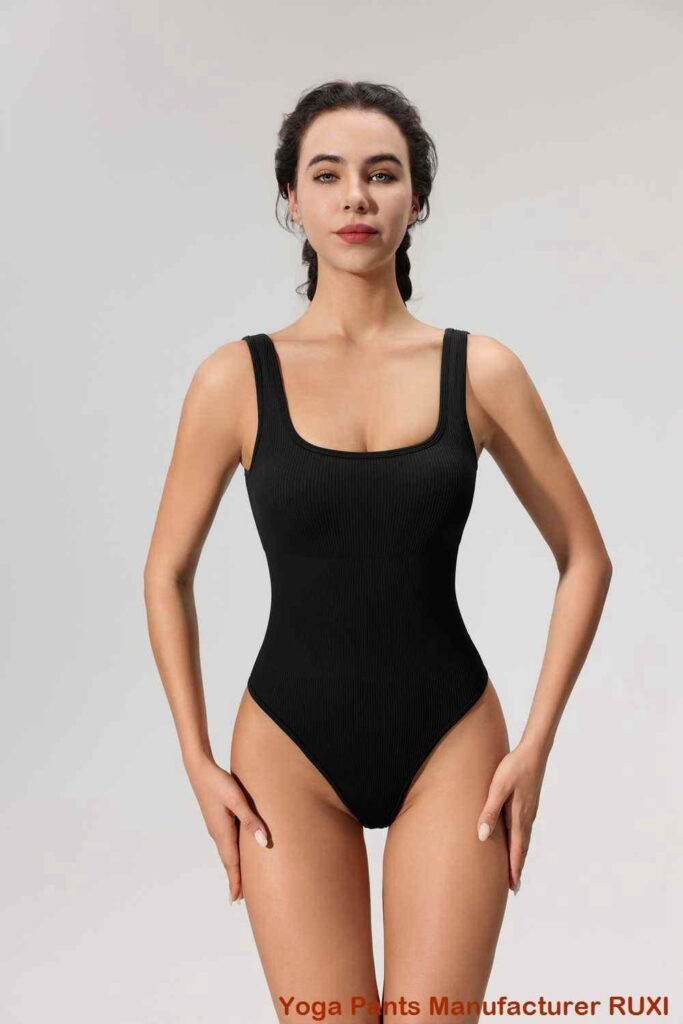 Pantalones de yoga holgados y recortados