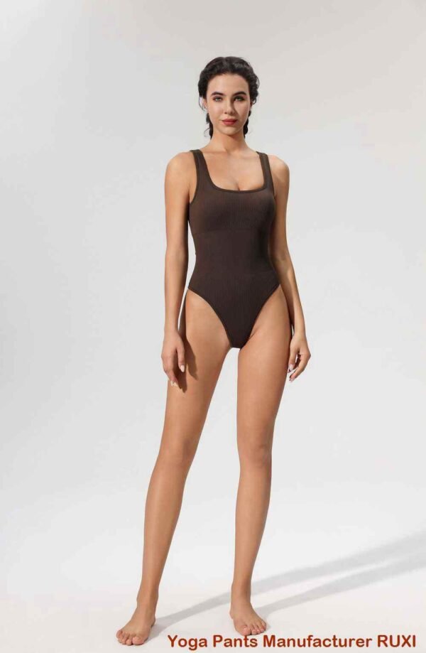 Pantalones de yoga grises acampanados