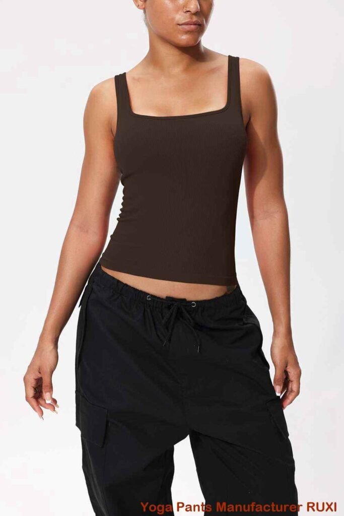 Pantalones de yoga capri con bolsillos